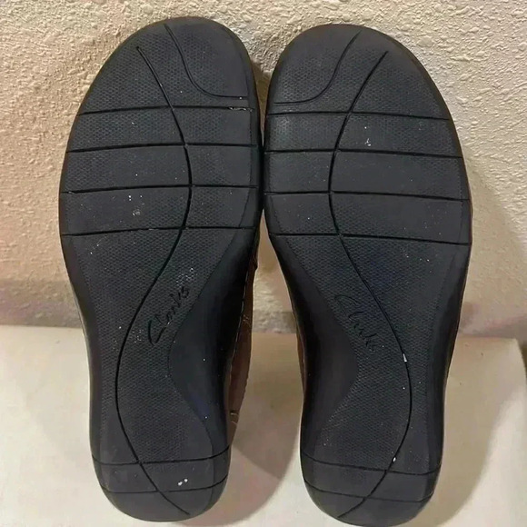 Clarks mules size 8M - Picture 7 of 10